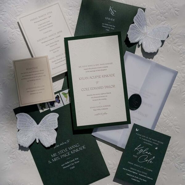 A closer look at the paper story behind this Napa celebration ✨ Layered textures, rich green tones, delicate embossed fl...